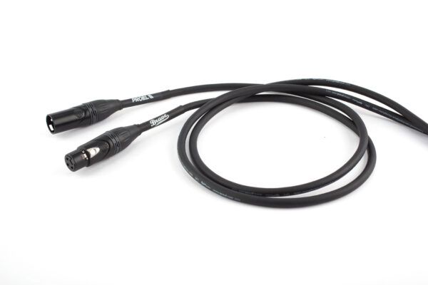 CABLE DE MICROFONO Cable de micrófono Proel Brave BRV250LU10BK. Conectores XLR 3P - XLR 3P. Cable de PVC flexible color negro