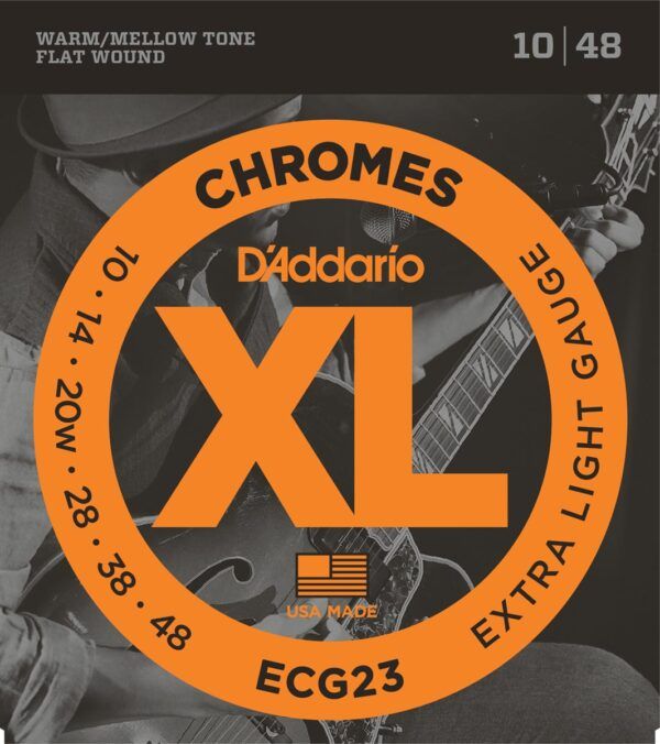 High Finish Ribbon Wound Extra Light (010 -014- 020 - 028 - 038 - 048)  : bordones pulidos de superfície suave. Las cuerdas D'Addario Chromes para guitarra eléctrica son la elección de guitarristas exigentes que quieren sentir su tono suave ycálido. Las cuerdas se enrollan con cable ''de cinta'' plano