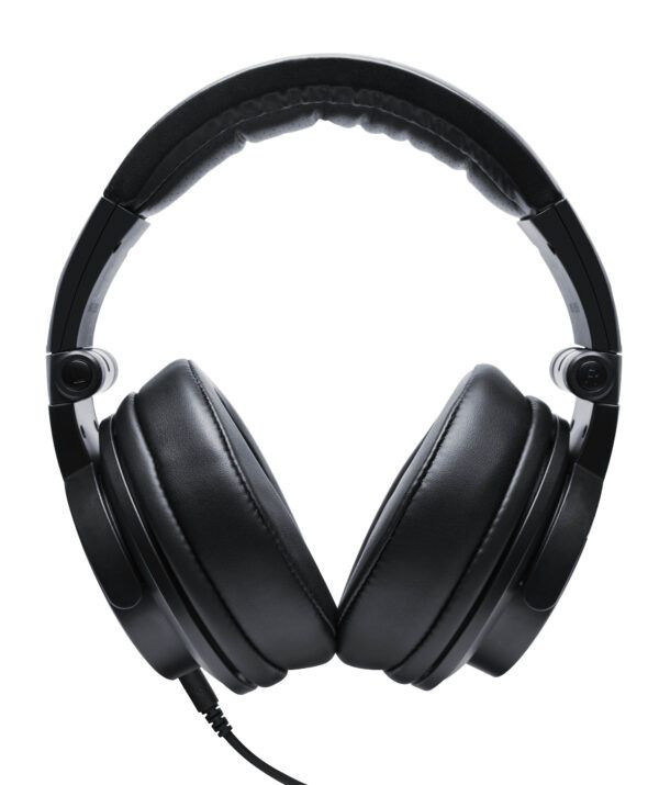 la escucha crítica y la audición personal de grado audiófilo. Los auriculares MC-250 te permiten llevar el sonido de estudio de Mackie